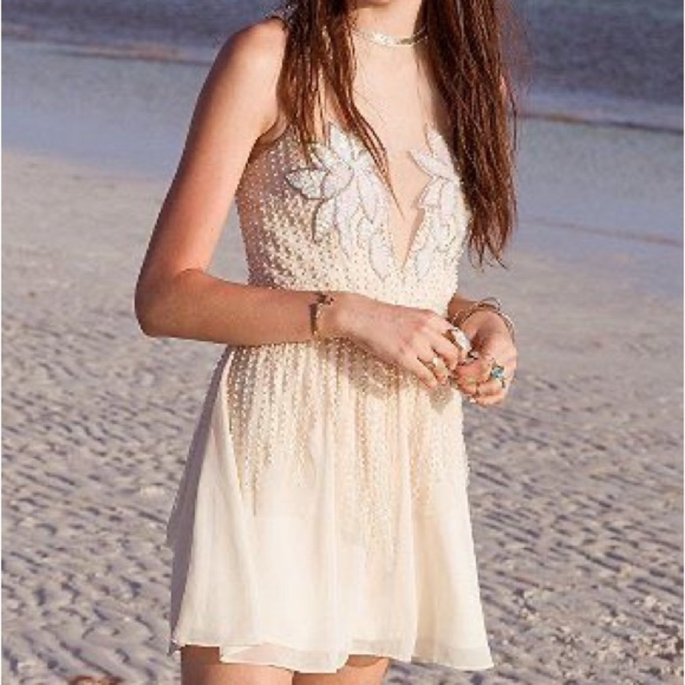 2010s kimchi blue beaded mini dress XS Sleeveless cream